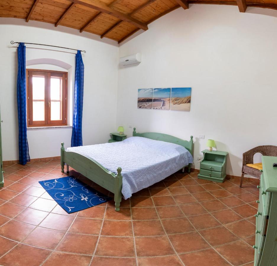 Bed and Breakfast Is Cuccus Masainas Екстер'єр фото
