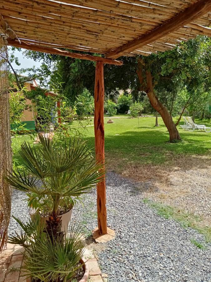 Bed and Breakfast Is Cuccus Masainas Екстер'єр фото