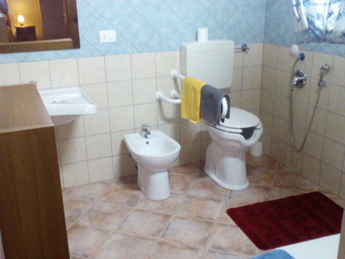 Bed and Breakfast Is Cuccus Masainas Екстер'єр фото
