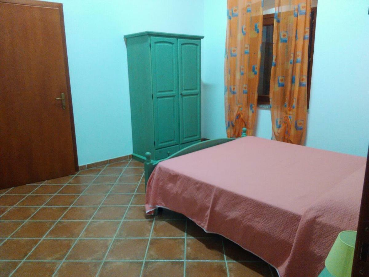 Bed and Breakfast Is Cuccus Masainas Екстер'єр фото